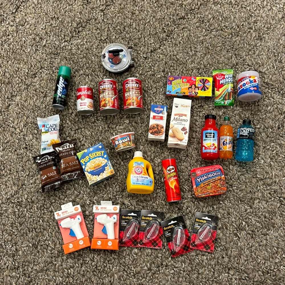 Mini brands